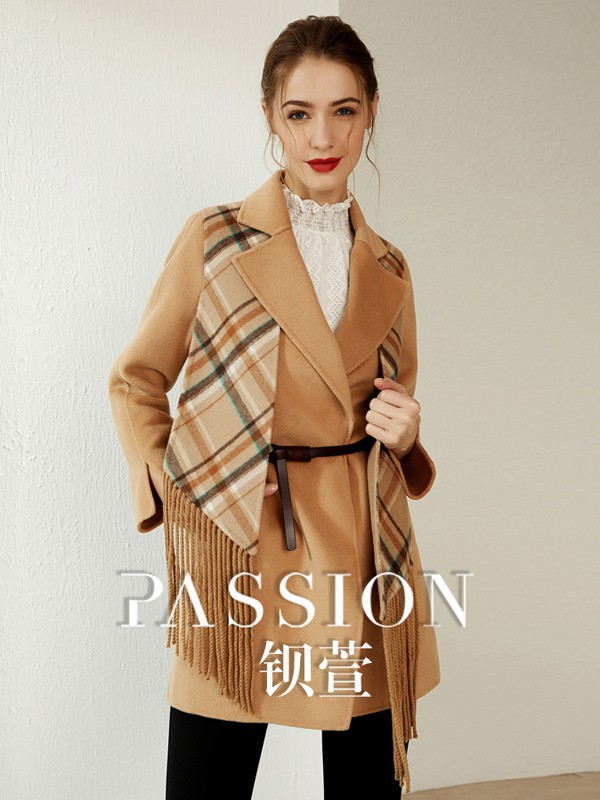 钡萱女装2022秋冬季卡其色大衣