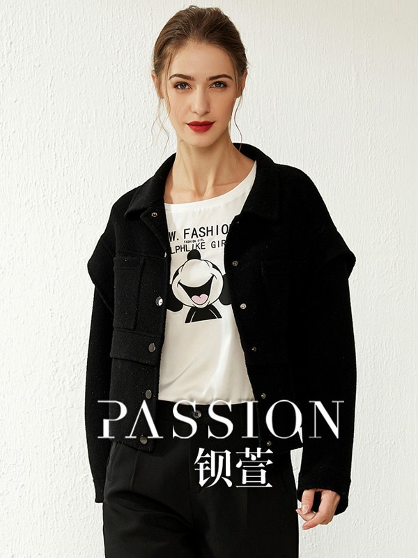 钡萱女装2022秋冬季白色T恤