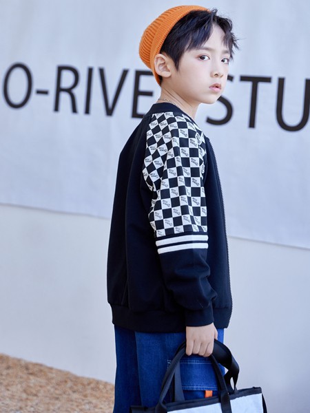 铅笔俱乐部 2023春夏季黑色T恤