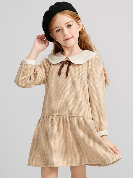 笛莎童装2023春夏季米色连衣裙