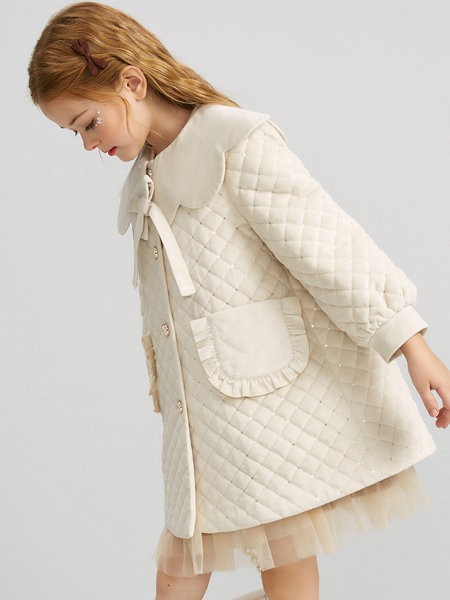 笛莎童装2023春夏季白色大衣