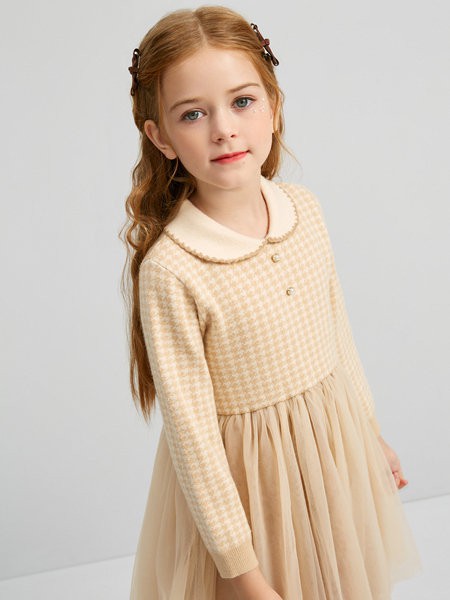 笛莎童装2023春夏季卡其色连衣裙