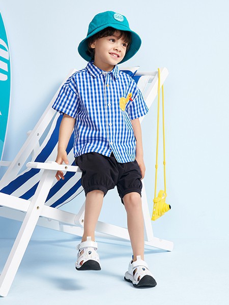 红蜻蜓童装2023春夏季蓝色衬衫