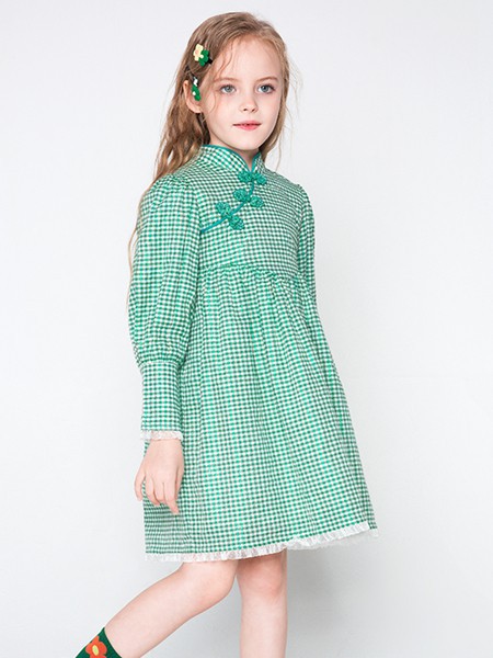 时尚小鱼童装2022秋冬季绿色连衣裙
