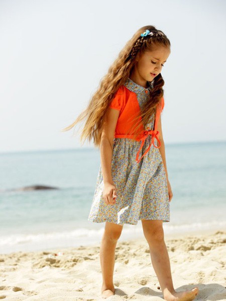 野豹2023春夏季灰色连衣裙