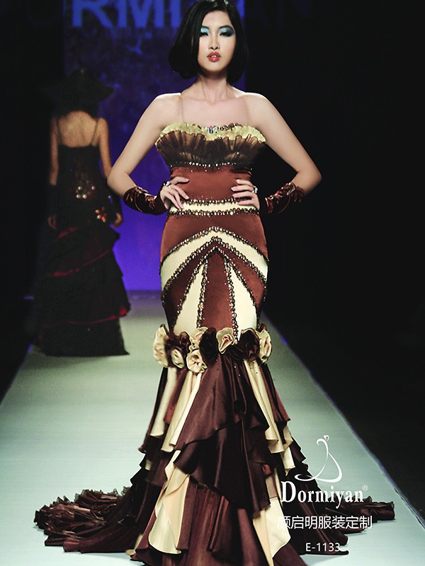 Dormiyan女装2023春夏季咖啡色礼服