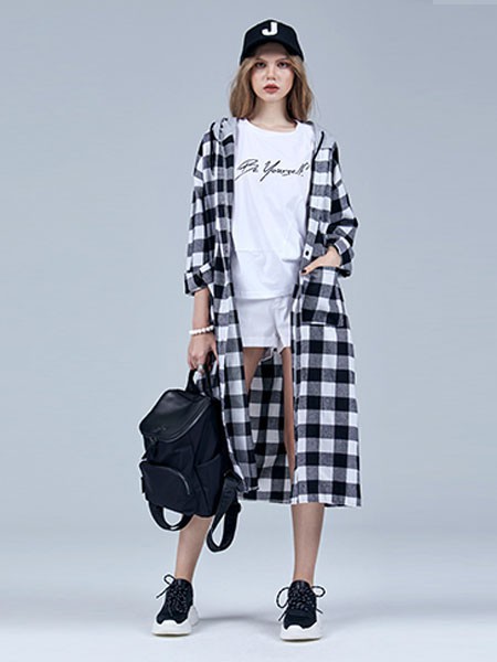 naturally女装2023春夏季白色T恤