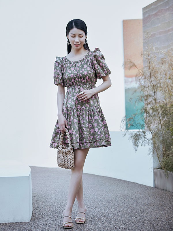 她谷女装2023春夏季咖啡色连衣裙