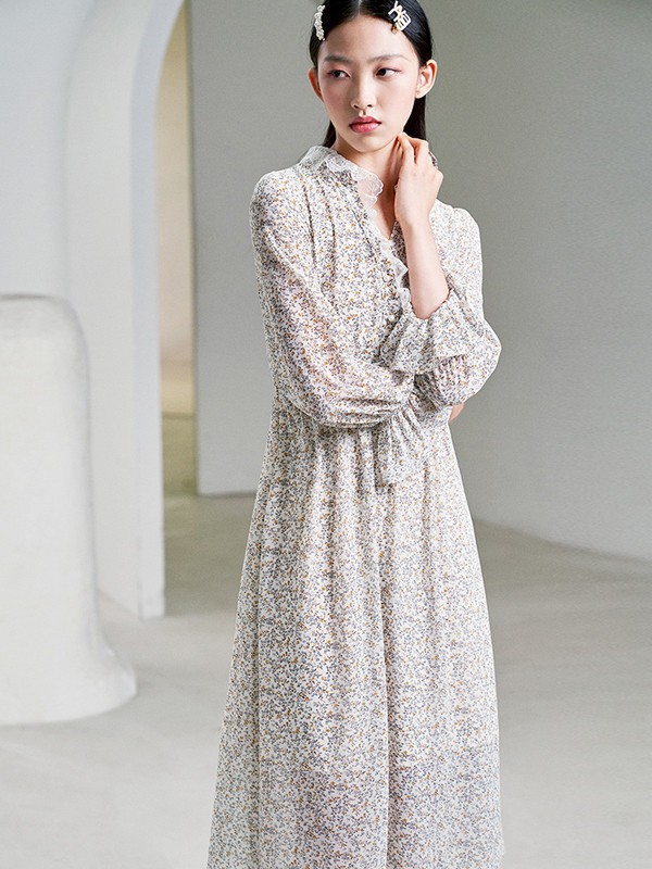 红贝缇女装2023春夏季白色连衣裙