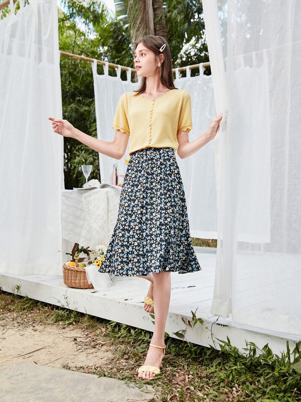 春美多女装2023春夏季黄色T恤