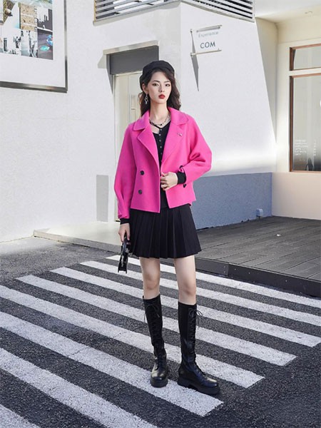 千细2022秋冬季粉色西装