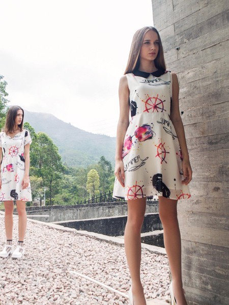 蜜西娅女装2023春夏季白色连衣裙