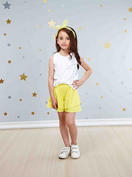卓维乐（sognikids）童装2023春夏季黄色短裤