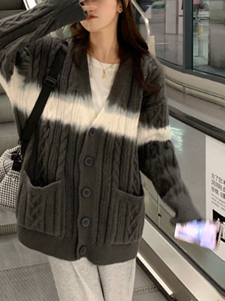 潮流前线休闲装2022秋冬季黑色毛衣