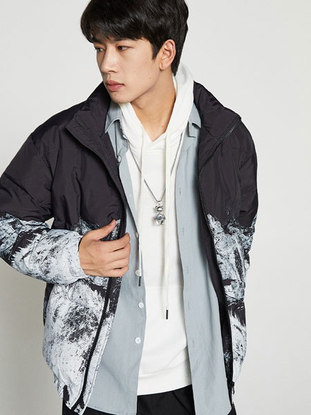 潮流前线休闲装2022秋冬季白色卫衣