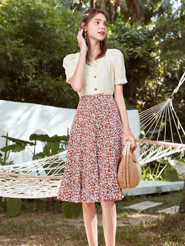 春美多女装2022春夏季白色T恤