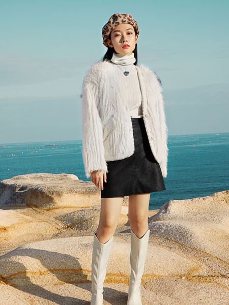 独辫子休闲装2022秋冬季白色棉服