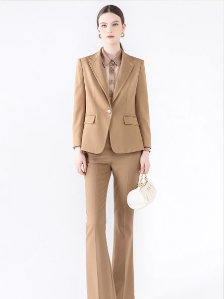 红凯贝尔女装2023春夏季卡其色喇叭裤