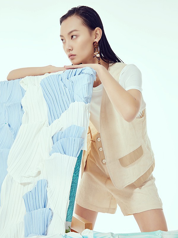 钡禾女装2023春夏季白色T恤