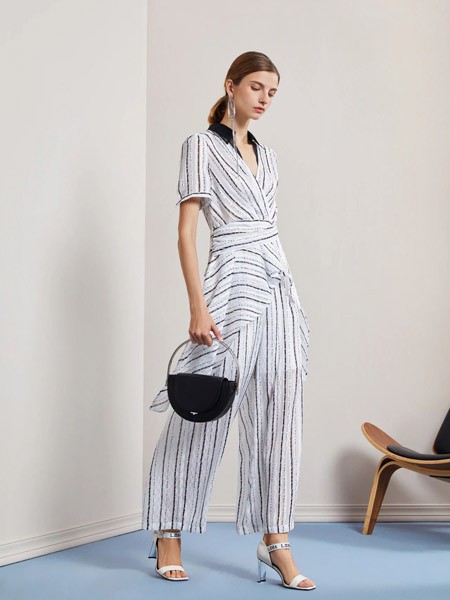 莱芙.艾迪儿女装2023春夏季白色连体裤