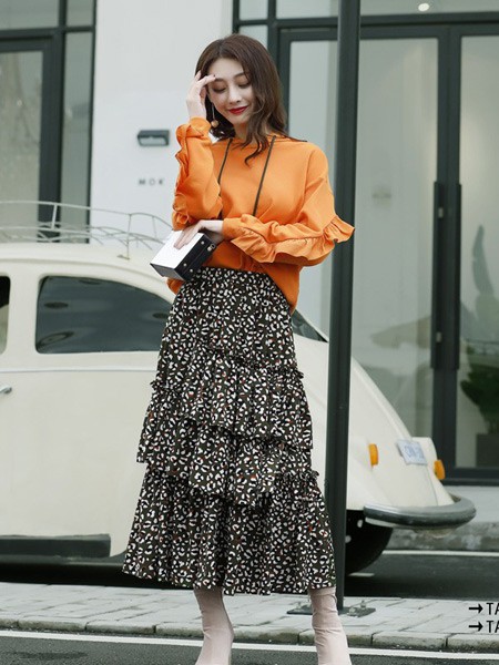 楚阁女装2023春夏季黑色长裙