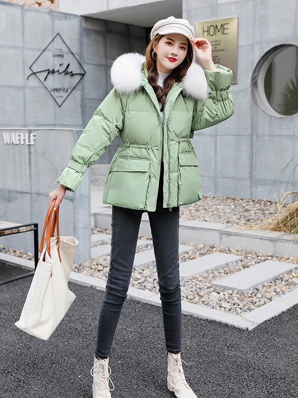 知彩女装2022秋冬季绿色棉服