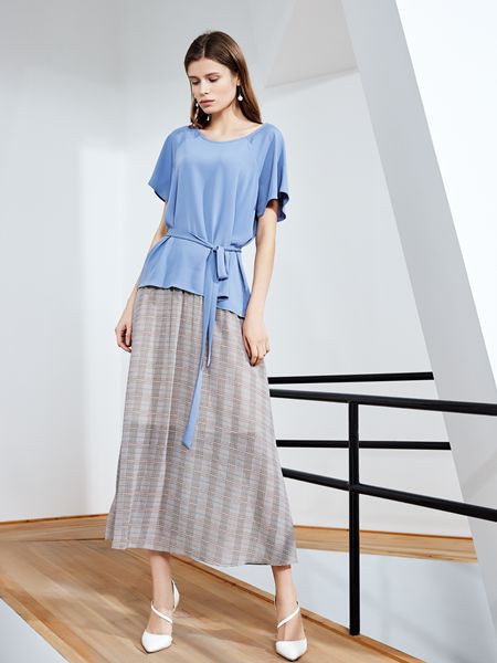 ECA女装2023春夏季蓝色T恤