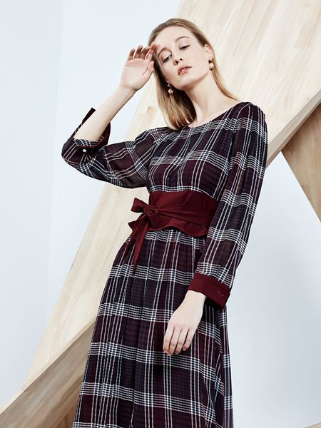 ECA女装2023春夏季黑色连衣裙