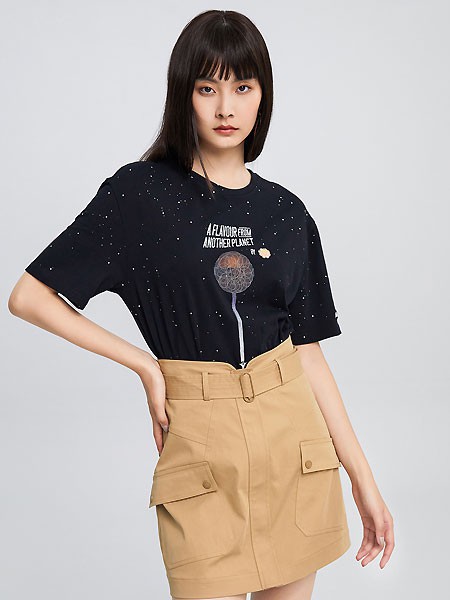 红袖女装2023春夏季黑色T恤