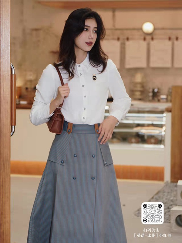 曼诺比菲女装2023春夏季白色衬衫