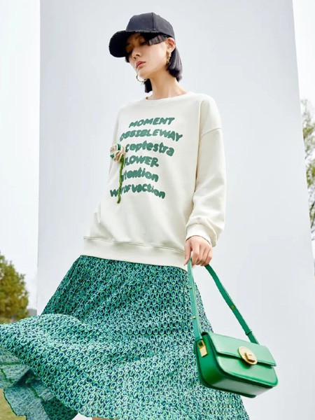 迪赛尼斯女装2023春夏季白色T恤