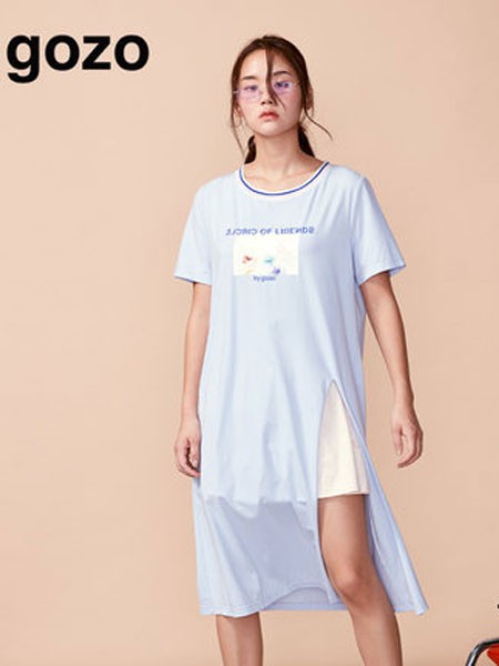 够爱女装2023春夏季白色连衣裙