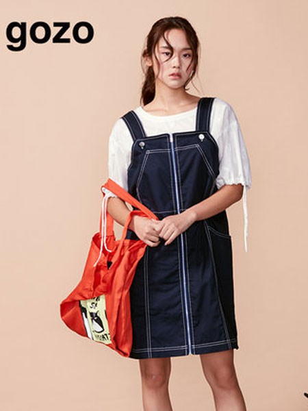 够爱女装2023春夏季白色T恤