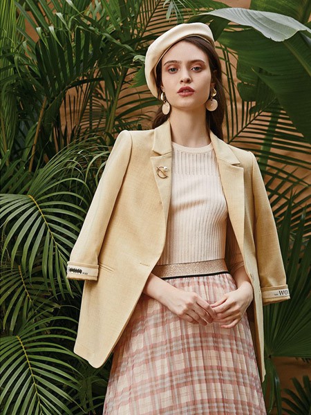 婉枫女装2023春夏季黄色西装