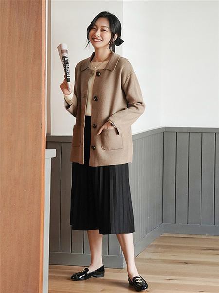 艺元素女装2022秋冬季黑色半身裙