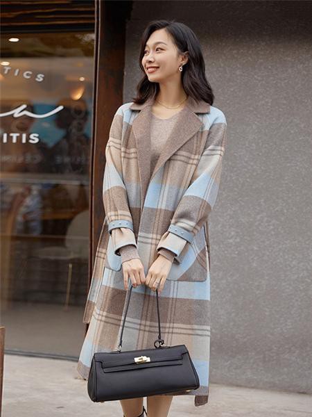 艺元素女装2022秋冬季蓝色大衣