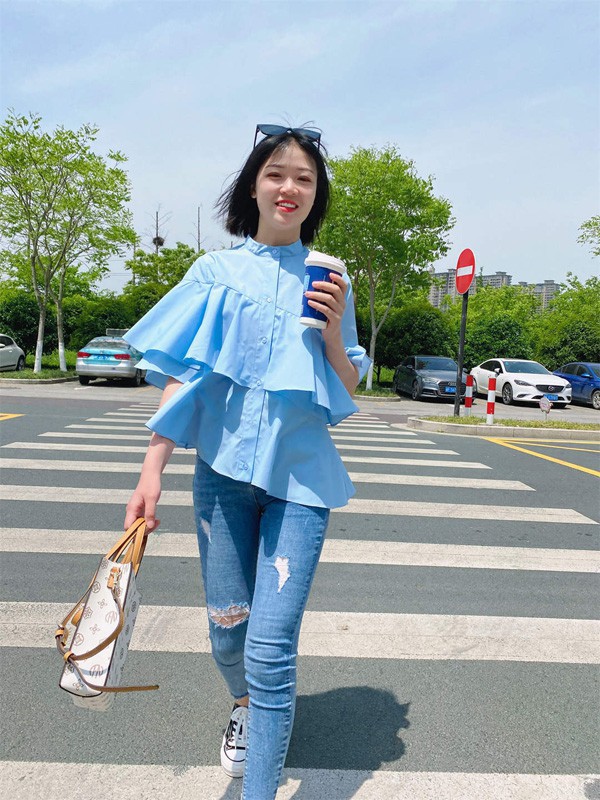 歌瑞丝芬女装2023春夏季蓝色衬衫