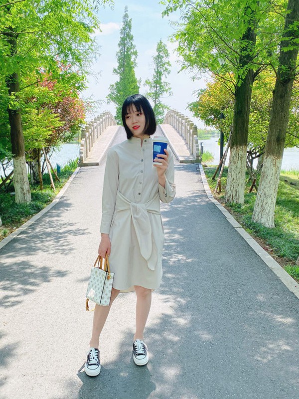 歌瑞丝芬女装2023春夏季白色衬衫裙