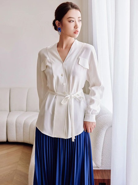 朗文斯汀女装2022秋冬季白色衬衫