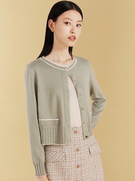 维格娜丝2023春夏季白色背心