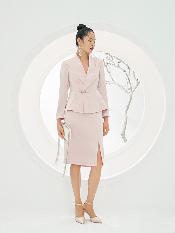 纷丽女装2023春夏季粉色包臀裙