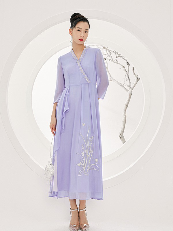 纷丽女装2023春夏季紫色连衣裙