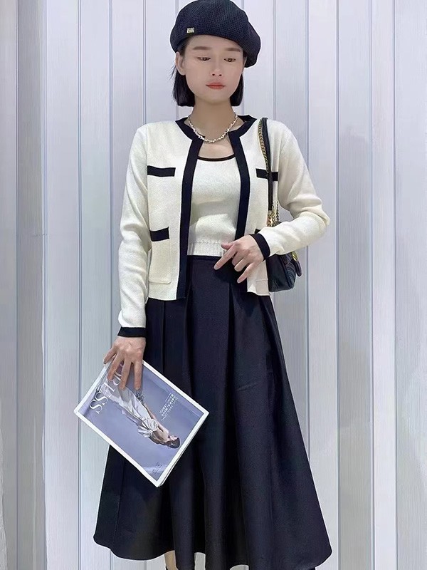 CEF穿依芙女装2023春夏季白色长裤