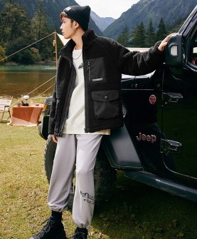 太平鸟-PEACEBIRD2022秋冬装