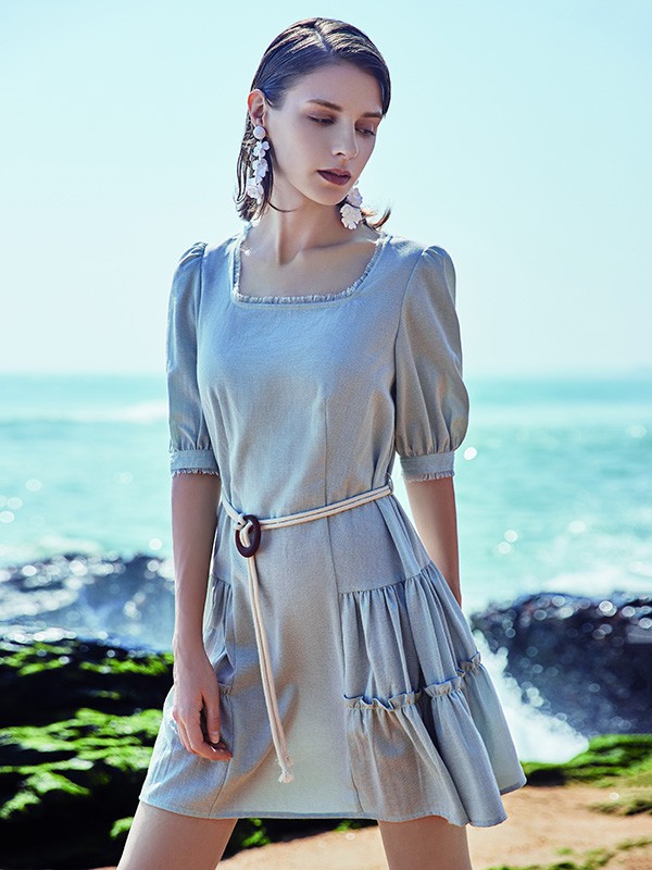 迪卡轩女装2023春夏季灰色连衣裙