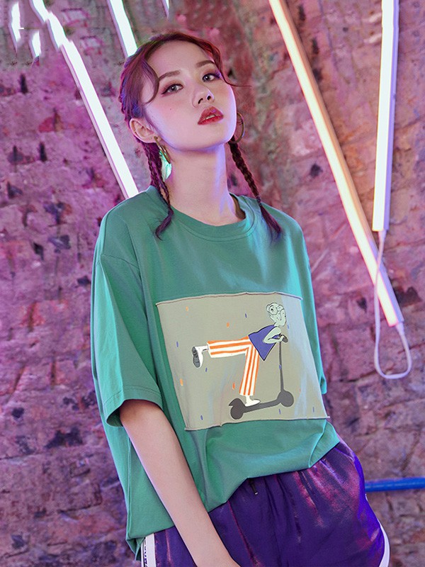 曼丝娜女装2023春夏季绿色T恤