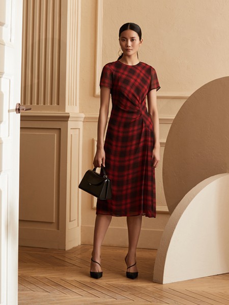 铠琪女装2023春夏季酒红色连衣裙