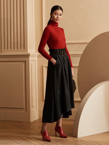 铠琪女装2023春夏季酒红色针织衫