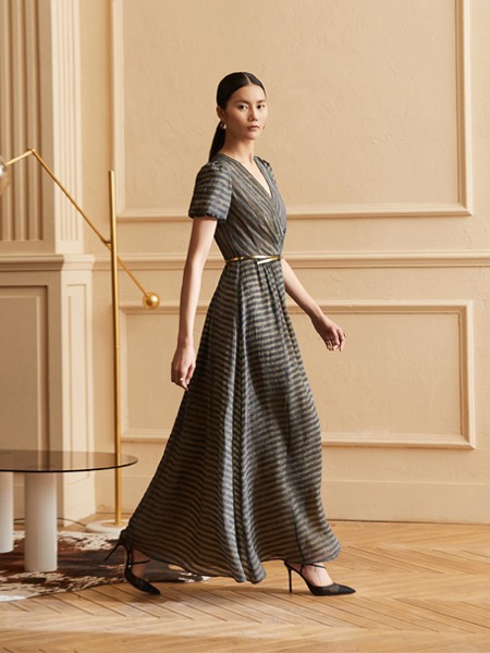 铠琪女装2023春夏季黑色连衣裙