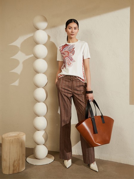 铠琪女装2023春夏季白色T恤